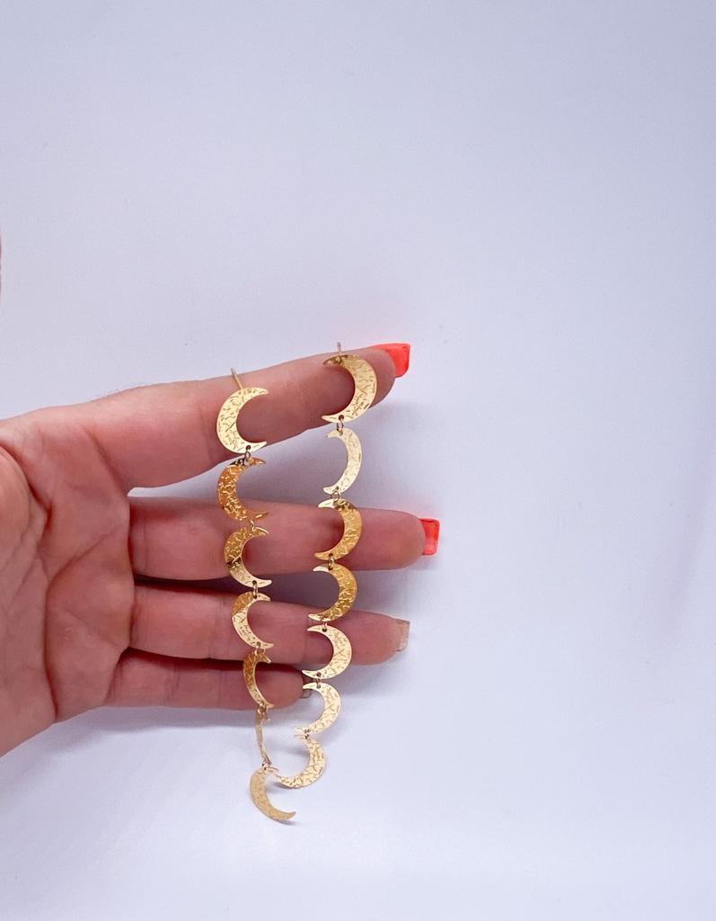 Maxi Arete Moons